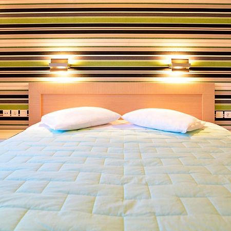 Simon Studios And Apartments Сития Номер фото